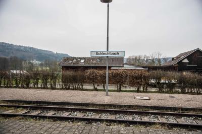 Rudersberg-Schlechtbach: Gemeindefahrzeug kollidiert mit Wieslauftalbahn